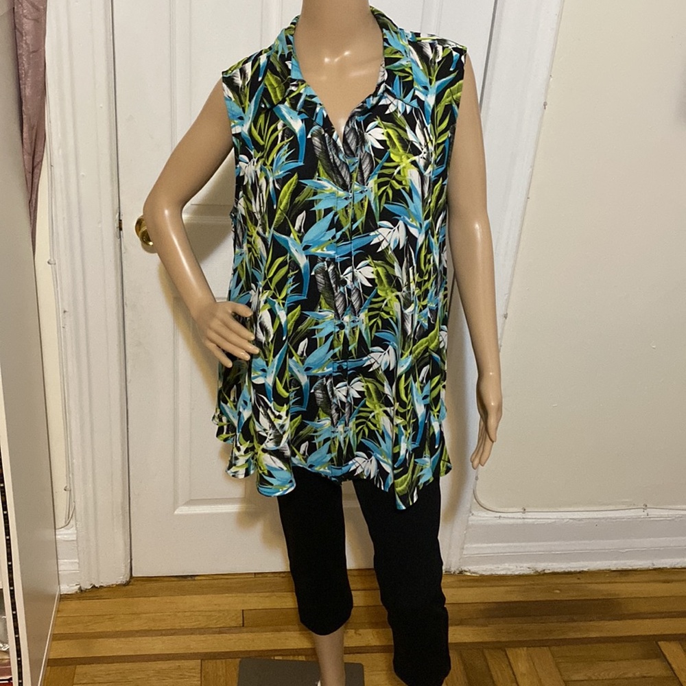 Top AVENUE SIZE 18/20 🌼⭐️🌻🌺